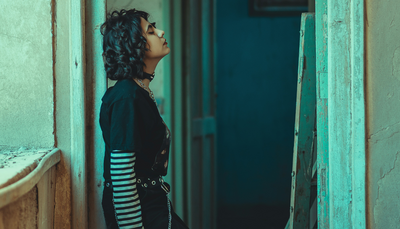 Gotico nella vita quotidiana: si può adottare questo stile al lavoro?