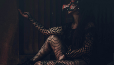 Influenza del cinema nella moda gotica: da Dracula a Wednesday