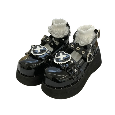 Scarpe Punk Nere con Catene e Pelliccia – Look Underground