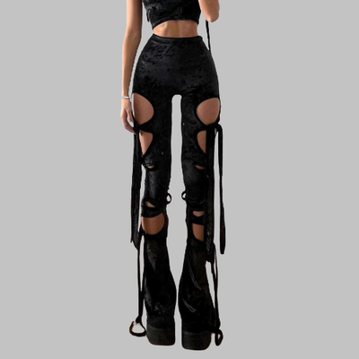 Pantaloni gotici neri strappati